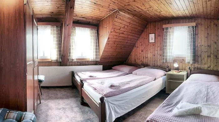 U Stehliku Ruzova